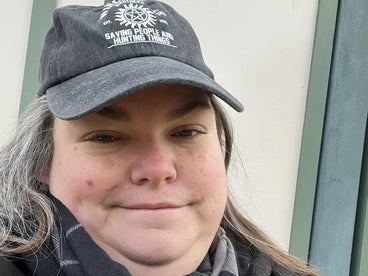 Shoshana wearing a hat