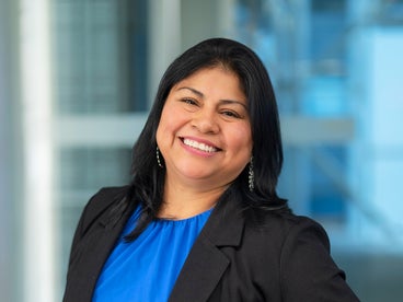 Susan Tovar Headshot