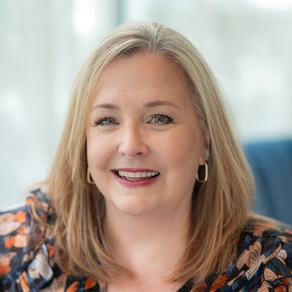 Deborah McGaughey Headshot
